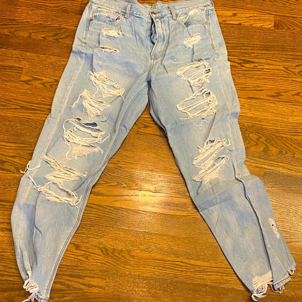 American Eagle Distressed Mom Jean. 14L 14 Long.